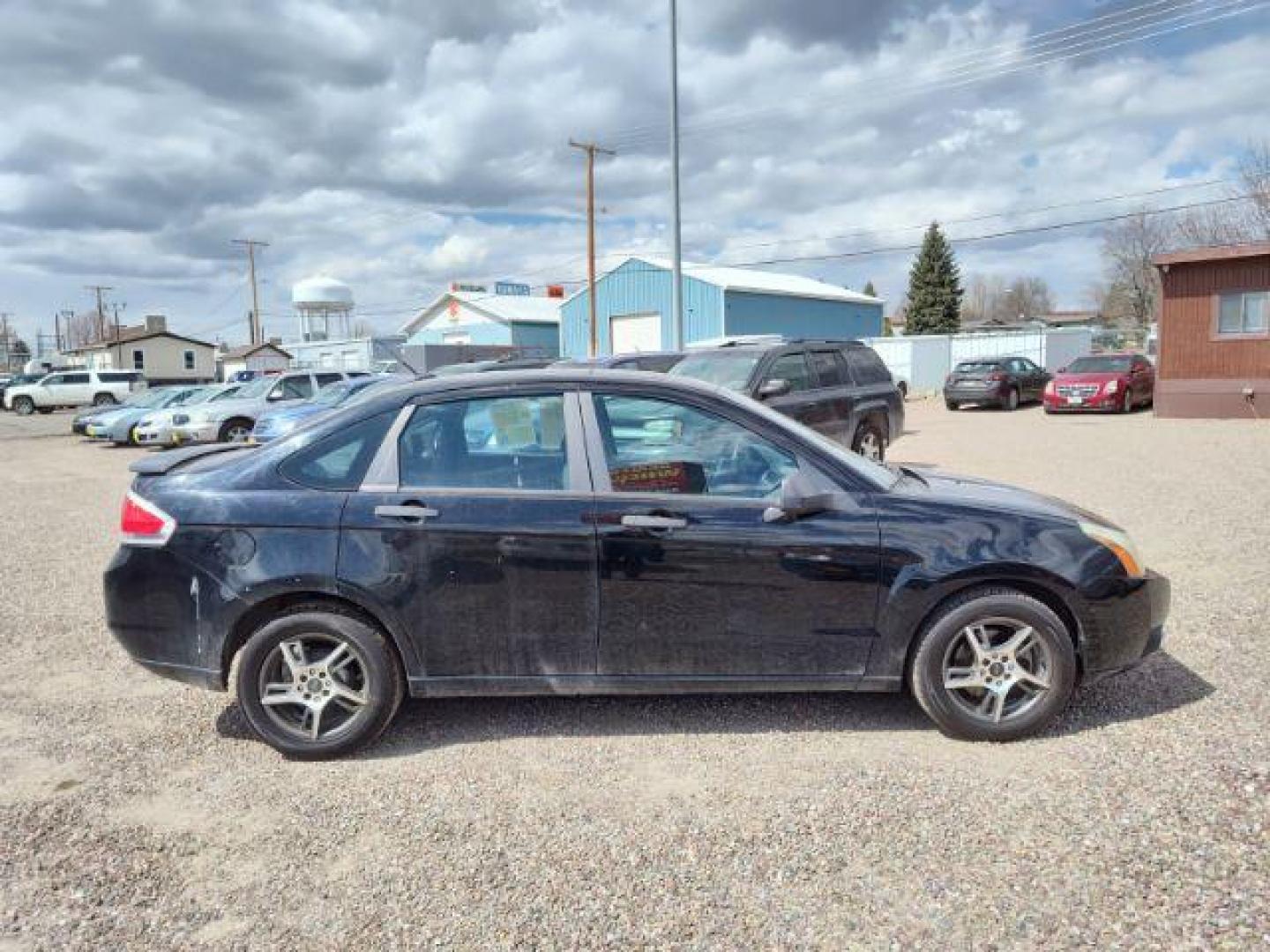 2010 Ford Focus SE Sedan (1FAHP3FN6AW) with an 2.0L L4 DOHC 16V engine, located at 4801 10th Ave S,, Great Falls, MT, 59405, 0.000000, 0.000000 - Photo#5