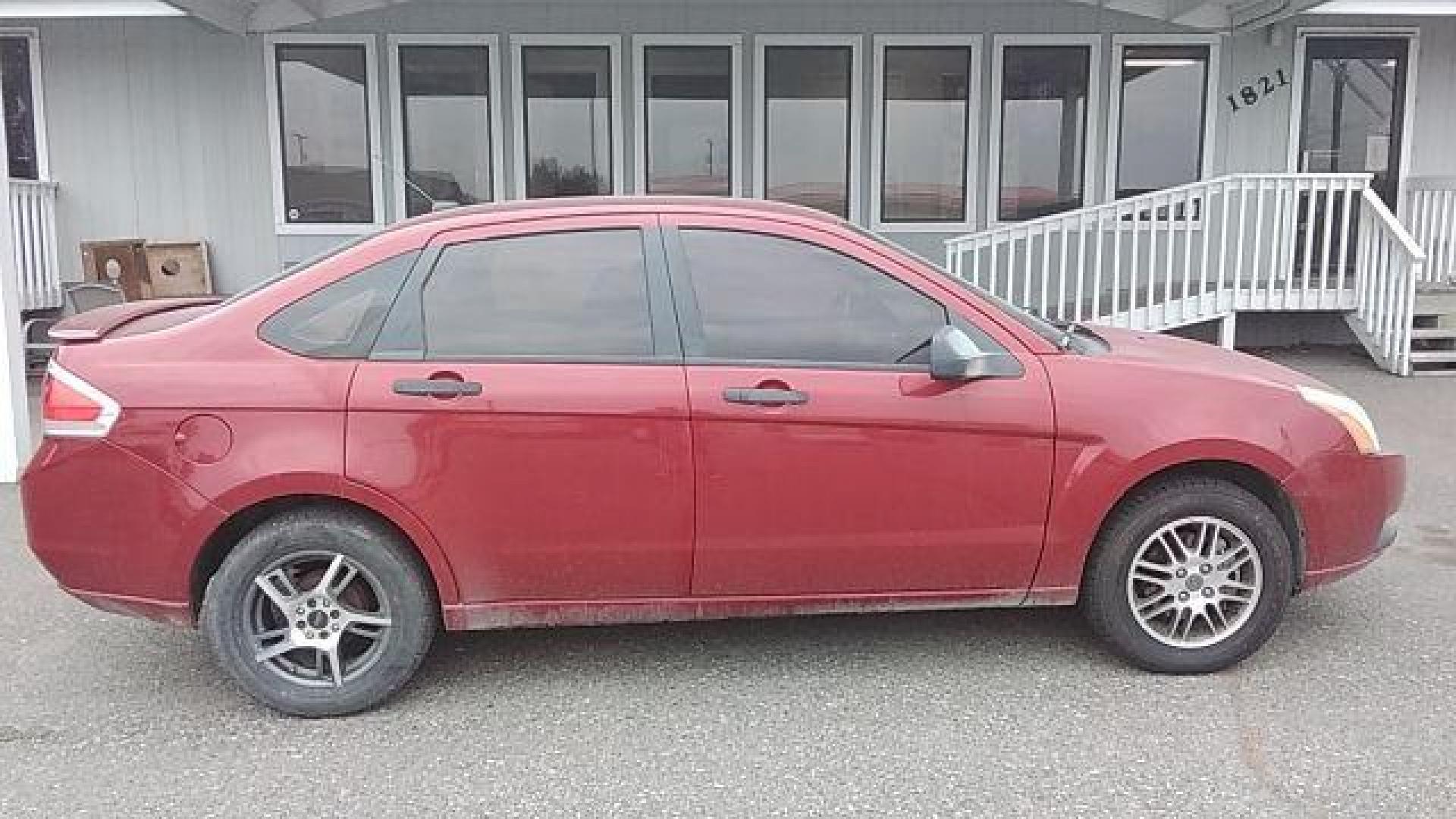 2010 Ford Focus SE Sedan (1FAHP3FN2AW) with an 2.0L L4 DOHC 16V engine, located at 1821 N Montana Ave., Helena, MT, 59601, 0.000000, 0.000000 - Photo#3