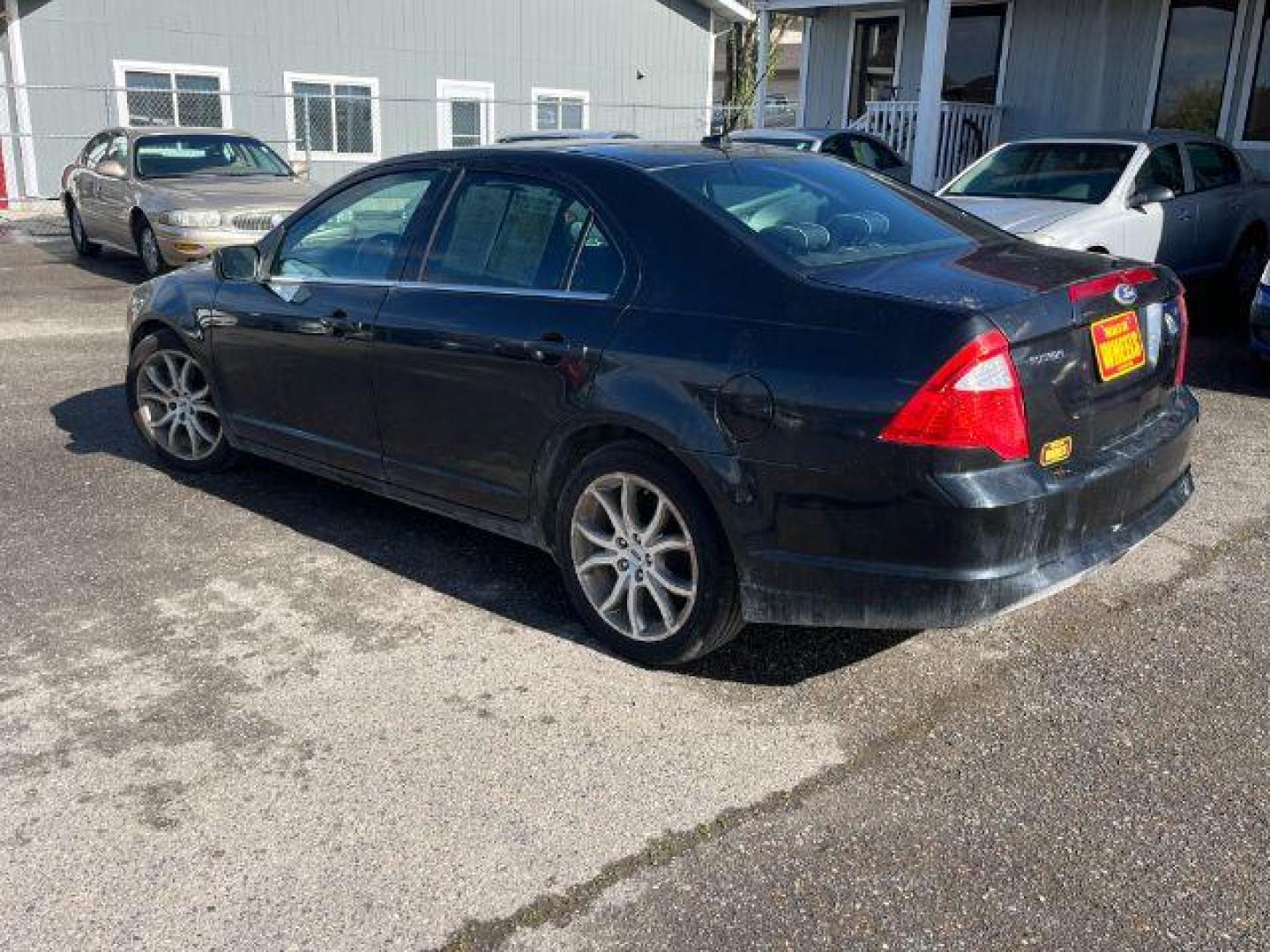 2010 Ford Fusion SE (3FAHP0HA4AR) with an 2.5L L4 DOHC 16V engine, located at 1821 N Montana Ave., Helena, MT, 59601, 0.000000, 0.000000 - Photo#6