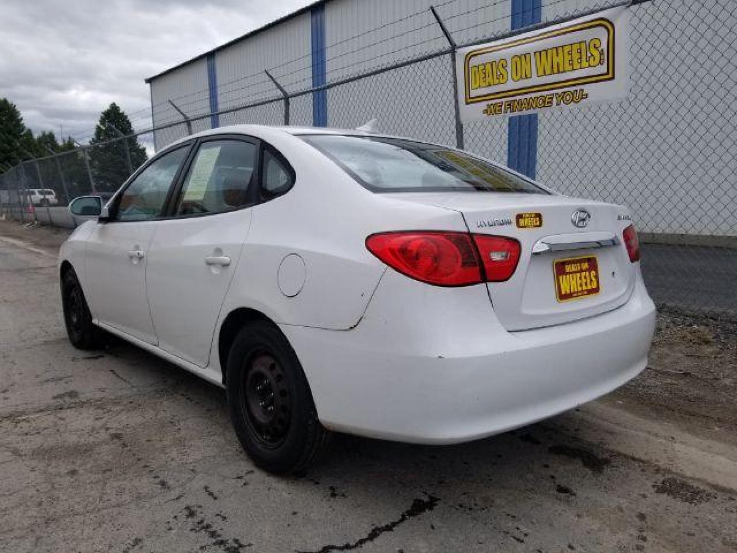 2010 Hyundai Elantra SE (KMHDU4AD0AU) with an 2.0L L4 DOHC 16V engine, located at 1821 N Montana Ave., Helena, MT, 59601, 0.000000, 0.000000 - Photo#3