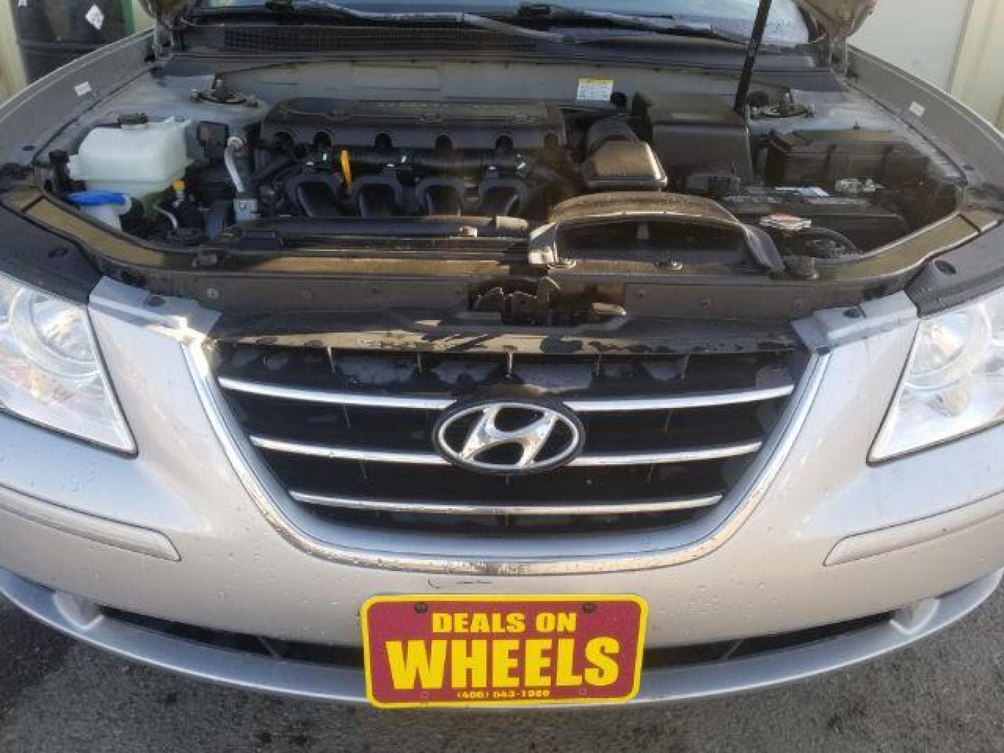 2010 Hyundai Sonata GLS (5NPET4AC0AH) with an 2.4L L4 DOHC 16V engine, located at 1821 N Montana Ave., Helena, MT, 59601, 0.000000, 0.000000 - Photo#13