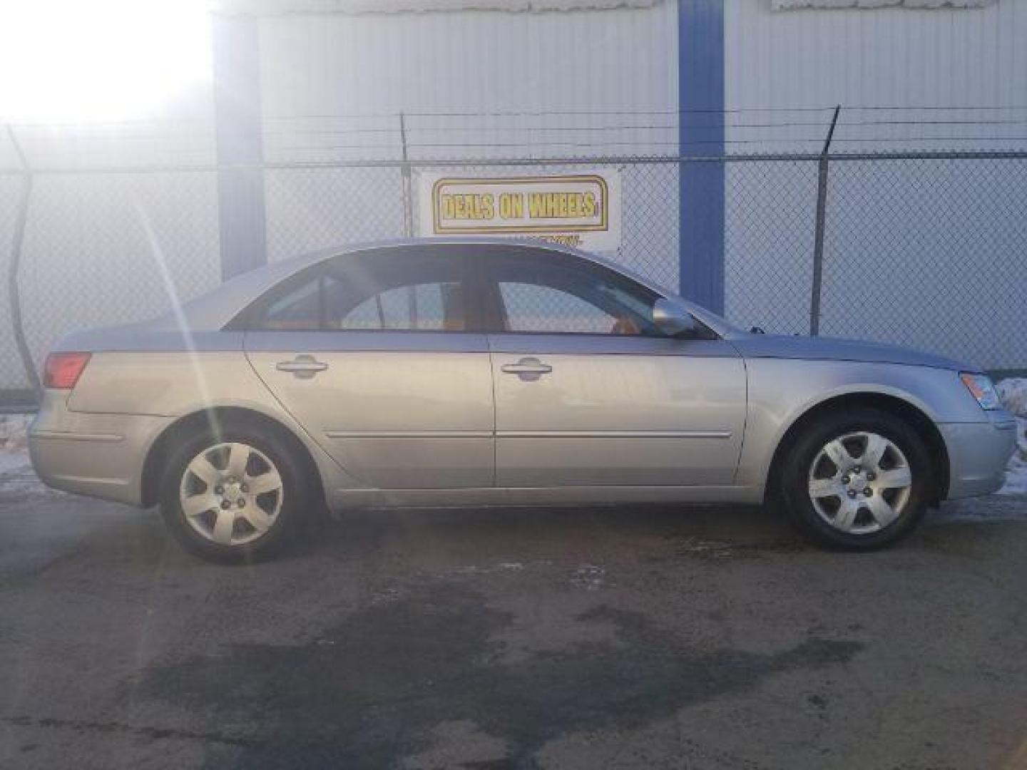 2010 Hyundai Sonata GLS (5NPET4AC0AH) with an 2.4L L4 DOHC 16V engine, located at 1821 N Montana Ave., Helena, MT, 59601, 0.000000, 0.000000 - Photo#3