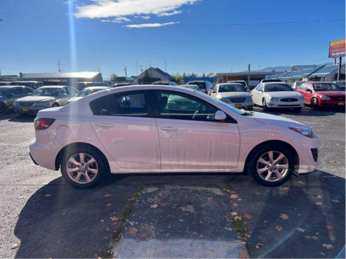 2010 Mazda MAZDA3 i Sport 4-Door (JM1BL1SF6A1) with an 2.0L L4 DOHC 16V engine, located at 601 E. Idaho St., Kalispell, MT, 59901, 0.000000, 0.000000 - Photo#5