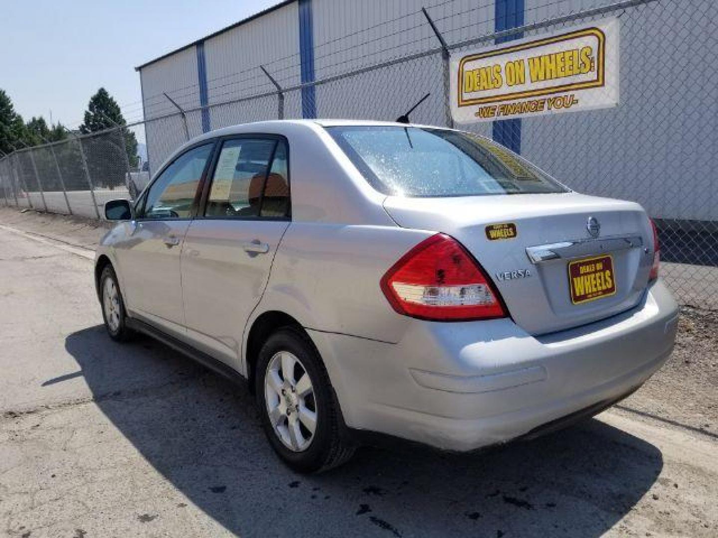 2010 Nissan Versa 1.8 S Sedan (3N1BC1AP9AL) with an 1.8L L4 DOHC 16V engine, located at 601 E. Idaho St., Kalispell, MT, 59901, 0.000000, 0.000000 - Photo#3