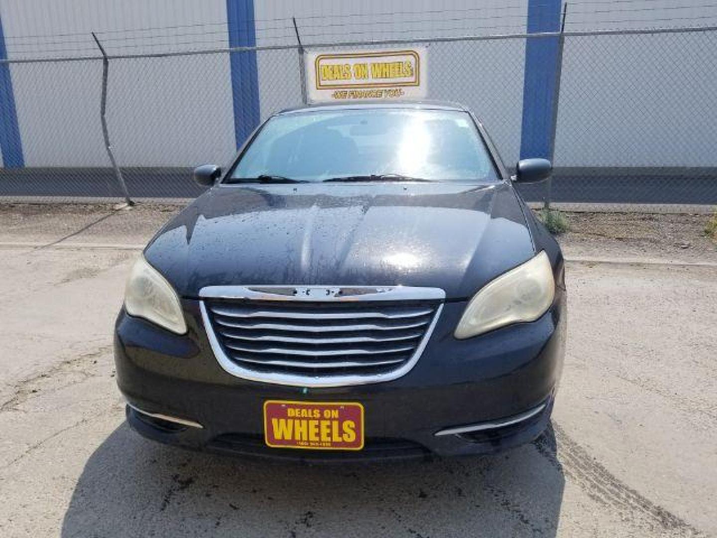 2011 Chrysler 200 Touring (1C3BC1FG1BN) with an 3.6L V6 DOHC 24V FFV engine, 6-Speed Automatic transmission, located at 1800 West Broadway, Missoula, 59808, (406) 543-1986, 46.881348, -114.023628 - Photo#1