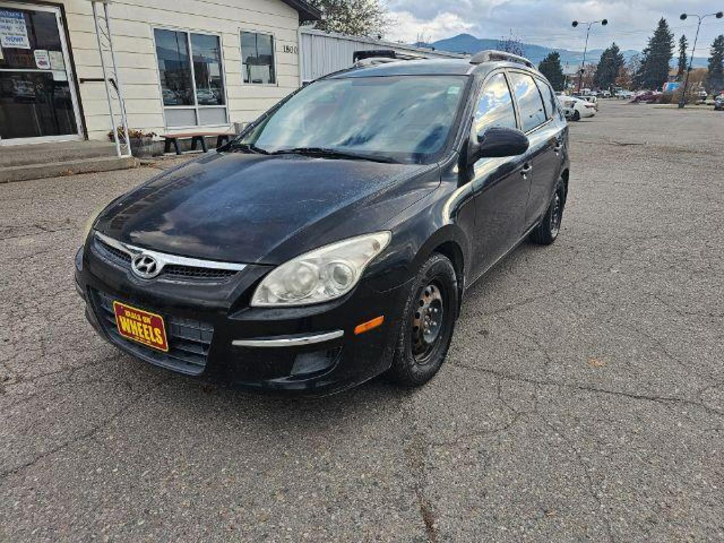 2011 Hyundai Elantra Touring SE Automatic (KMHDC8AE7BU) with an 2.0L L4 DOHC 16V engine, 4-Speed Automatic transmission, located at 1800 West Broadway, Missoula, 59808, (406) 543-1986, 46.881348, -114.023628 - Photo#0