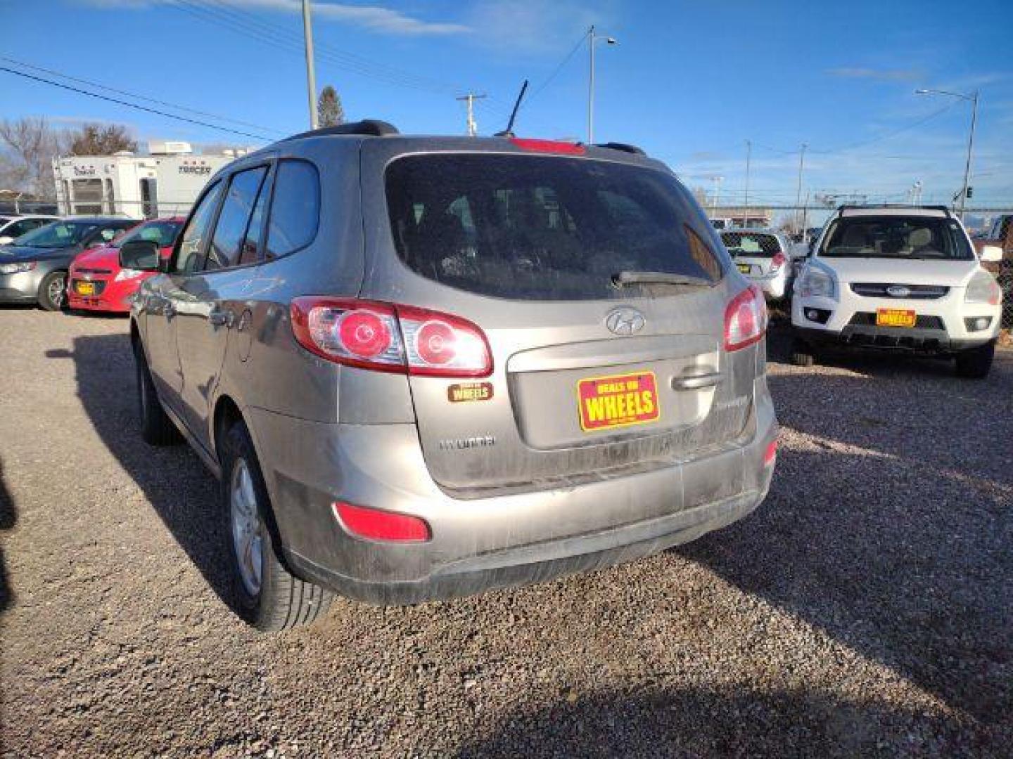 2011 Hyundai Santa Fe GLS 3.5 FWD (5XYZG4AG0BG) with an 3.5L V6 DOHC 24V engine, 6-Speed Automatic transmission, located at 4801 10th Ave S,, Great Falls, MT, 59405, 0.000000, 0.000000 - Photo#2