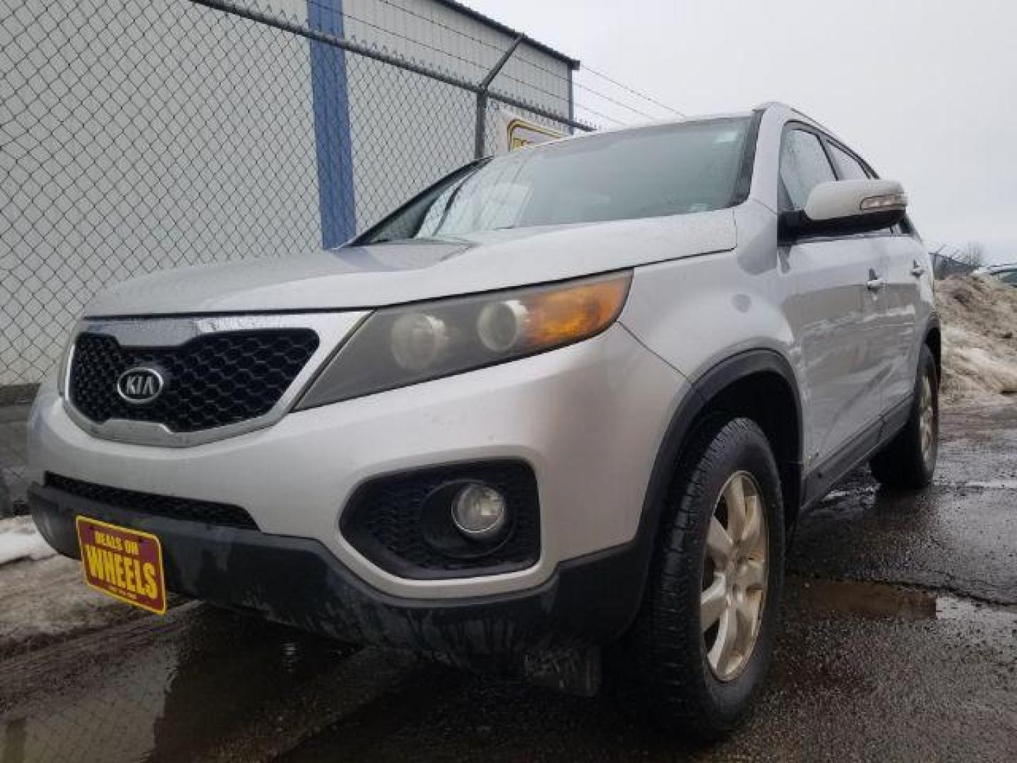 2011 Kia Sorento LX (5XYKTCA11BG) with an 2.4L I-4 DOHC engine, located at 4801 10th Ave S,, Great Falls, MT, 59405, 0.000000, 0.000000 - Photo#0