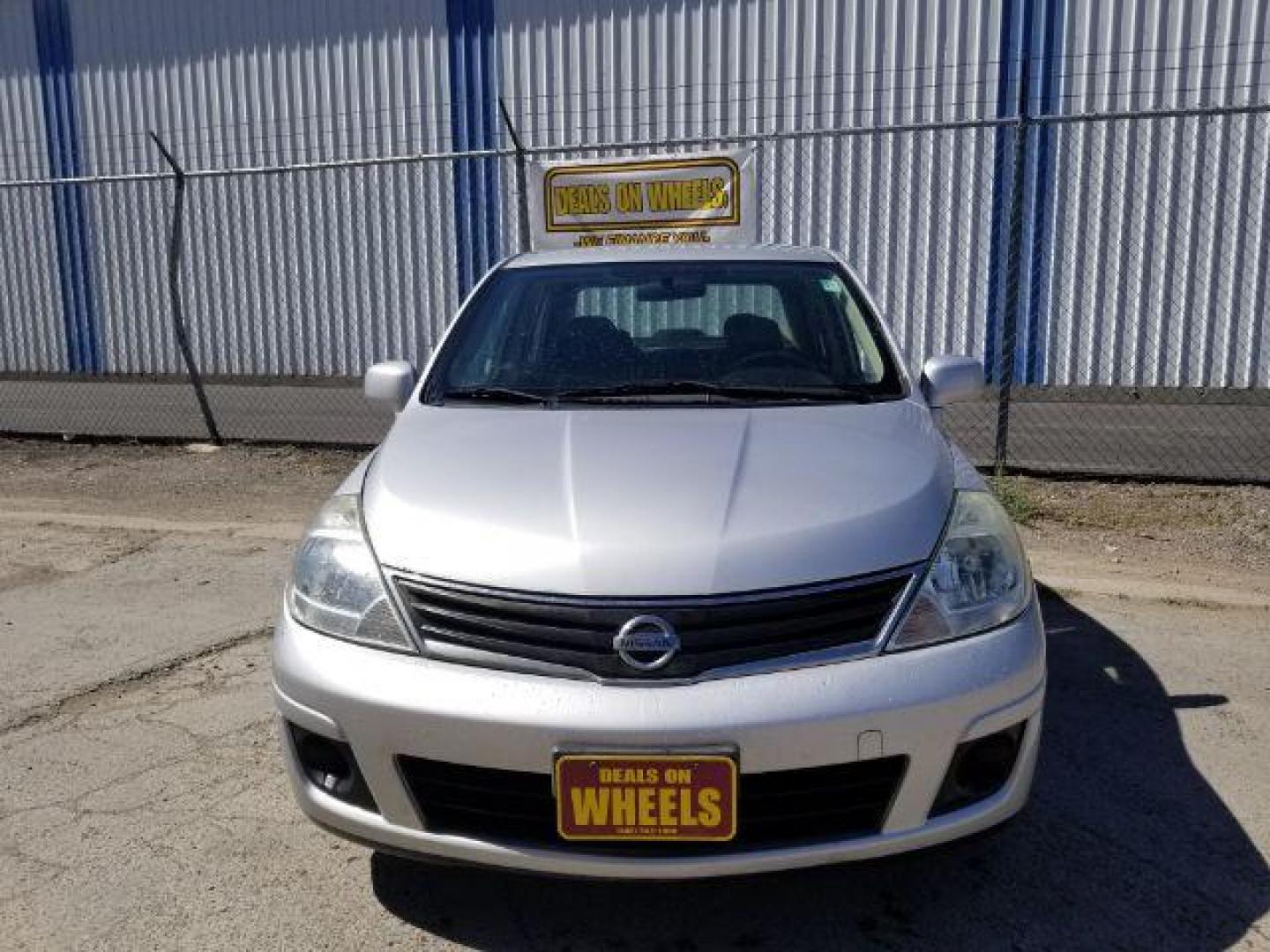 2011 Nissan Versa 1.8 S Sedan (3N1BC1AP7BL) with an 1.8L L4 DOHC 16V engine, located at 601 E. Idaho St., Kalispell, MT, 59901, 0.000000, 0.000000 - Photo#1