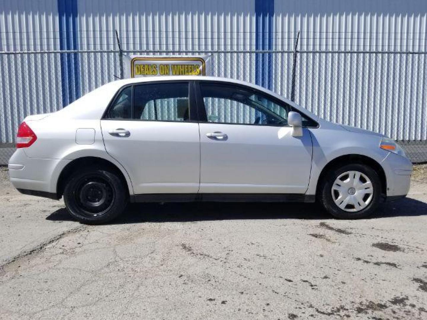 2011 Nissan Versa 1.8 S Sedan (3N1BC1AP7BL) with an 1.8L L4 DOHC 16V engine, located at 601 E. Idaho St., Kalispell, MT, 59901, 0.000000, 0.000000 - Photo#5