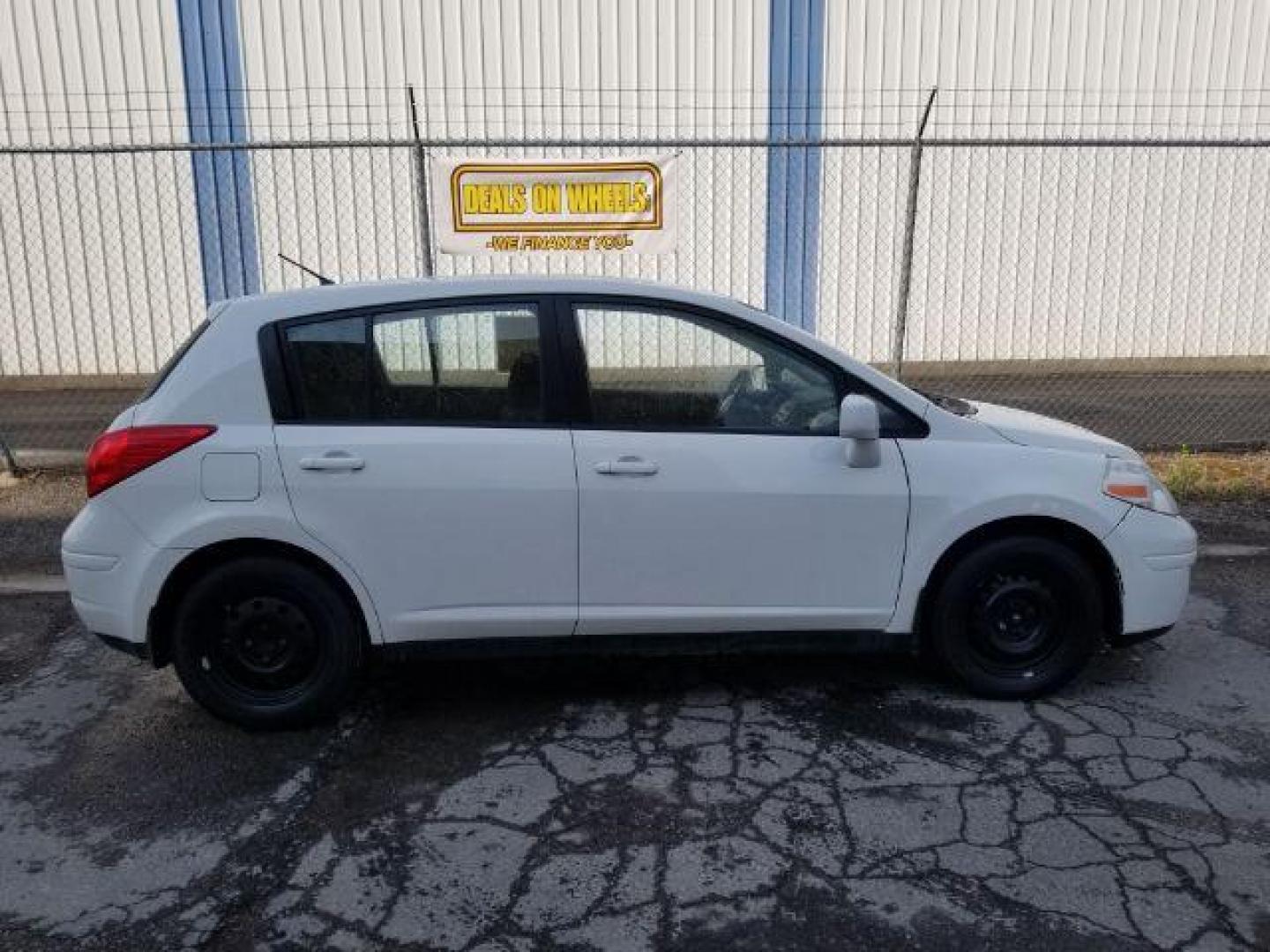 2011 Nissan Versa 1.8 SL Hatchback (3N1BC1CP2BL) with an 1.8L L4 DOHC 16V engine, Continuously Variable Transmission transmission, located at 1800 West Broadway, Missoula, 59808, (406) 543-1986, 46.881348, -114.023628 - Photo#5