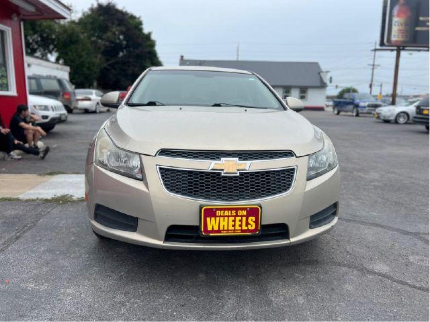 2012 Chevrolet Cruze 2LT (1G1PG5SC5C7) with an 1.4L L4 DOHC 16V TURBO engine, 6-Speed Automatic transmission, located at 601 E. Idaho St., Kalispell, MT, 59901, 0.000000, 0.000000 - Photo#7