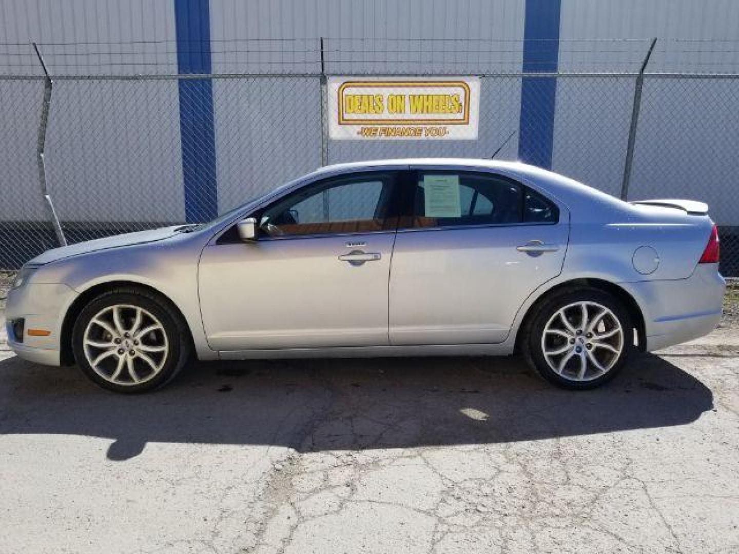 2012 Ford Fusion SEL (3FAHP0JA0CR) with an 2.5L L4 DOHC 16V engine, located at 1821 N Montana Ave., Helena, MT, 59601, 0.000000, 0.000000 - Photo#2