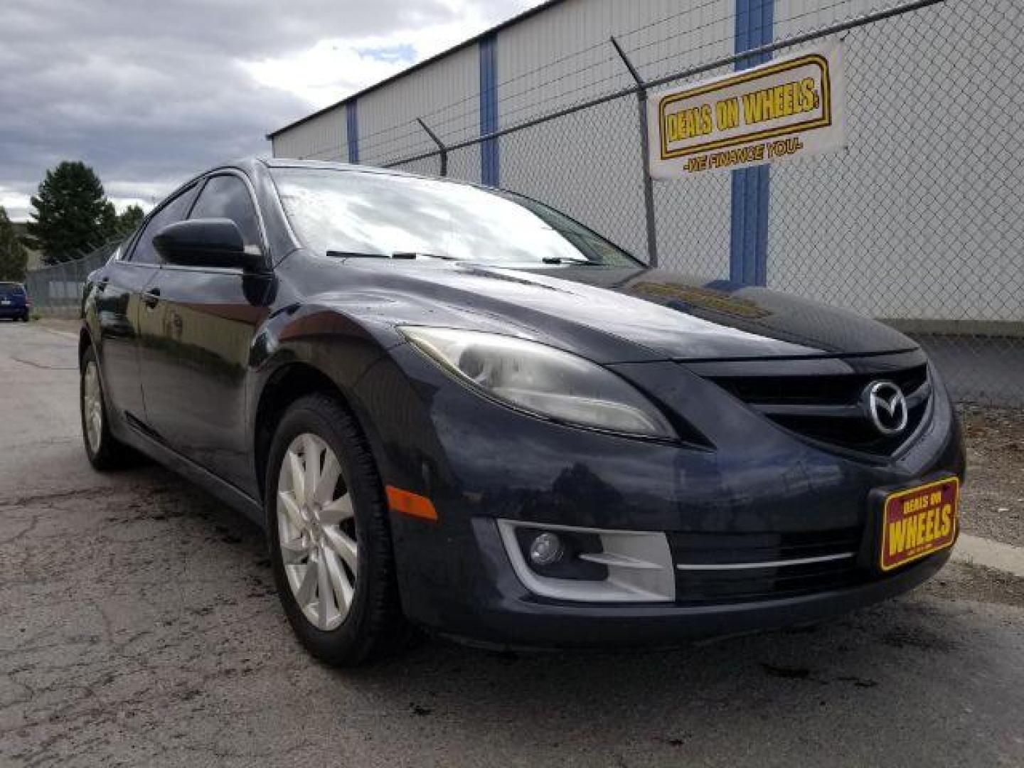 2012 Mazda Mazda6 I Touring (1YVHZ8DH5C5) with an 2.5L L4 DOHC 16V engine, 6-Speed Automatic transmission, located at 1800 West Broadway, Missoula, 59808, (406) 543-1986, 46.881348, -114.023628 - Photo#6