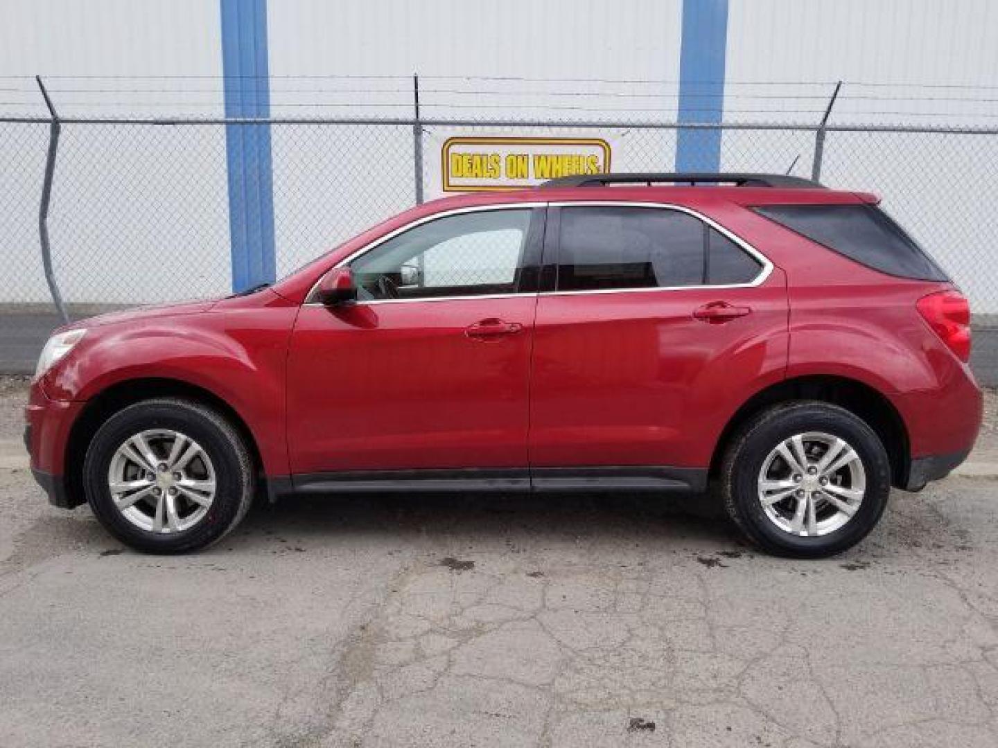 2013 Chevrolet Equinox 1LT AWD (2GNFLEEK1D6) with an 2.4L L4 DOHC 16V engine, 6-Speed Automatic transmission, located at 1800 West Broadway, Missoula, 59808, (406) 543-1986, 46.881348, -114.023628 - Photo#2