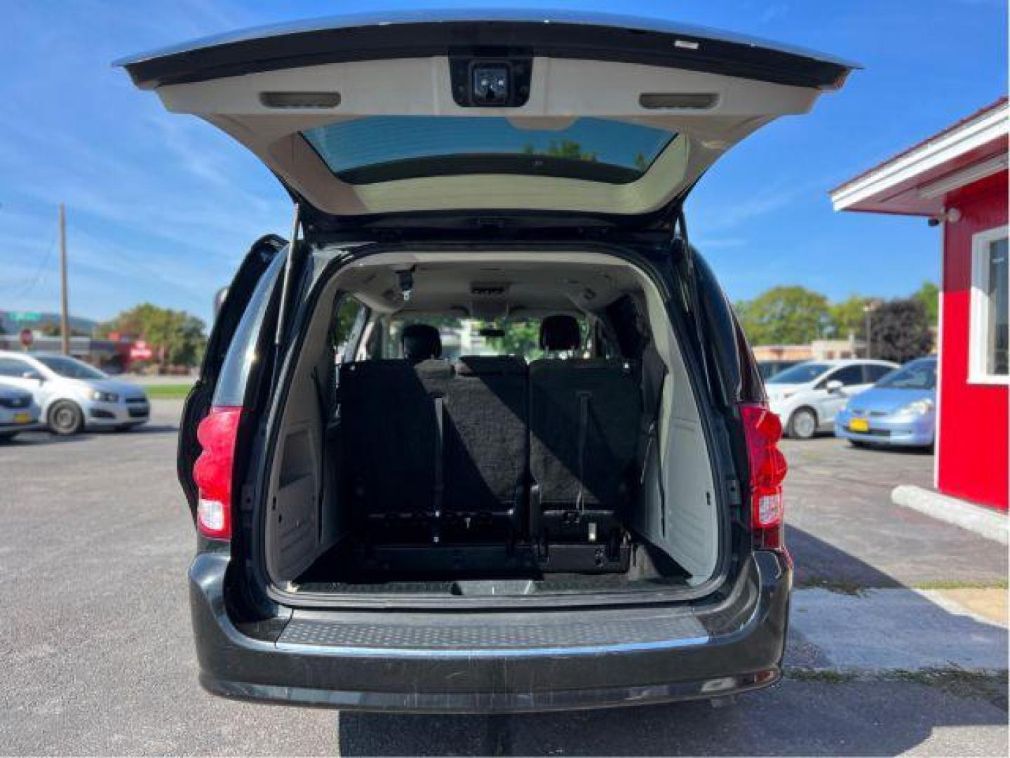 2013 Dodge Grand Caravan SE (2C4RDGBG5DR) with an 3.6L V6 DOHC 24V engine, 6-Speed Automatic transmission, located at 601 E. Idaho St., Kalispell, MT, 59901, 0.000000, 0.000000 - Photo#8