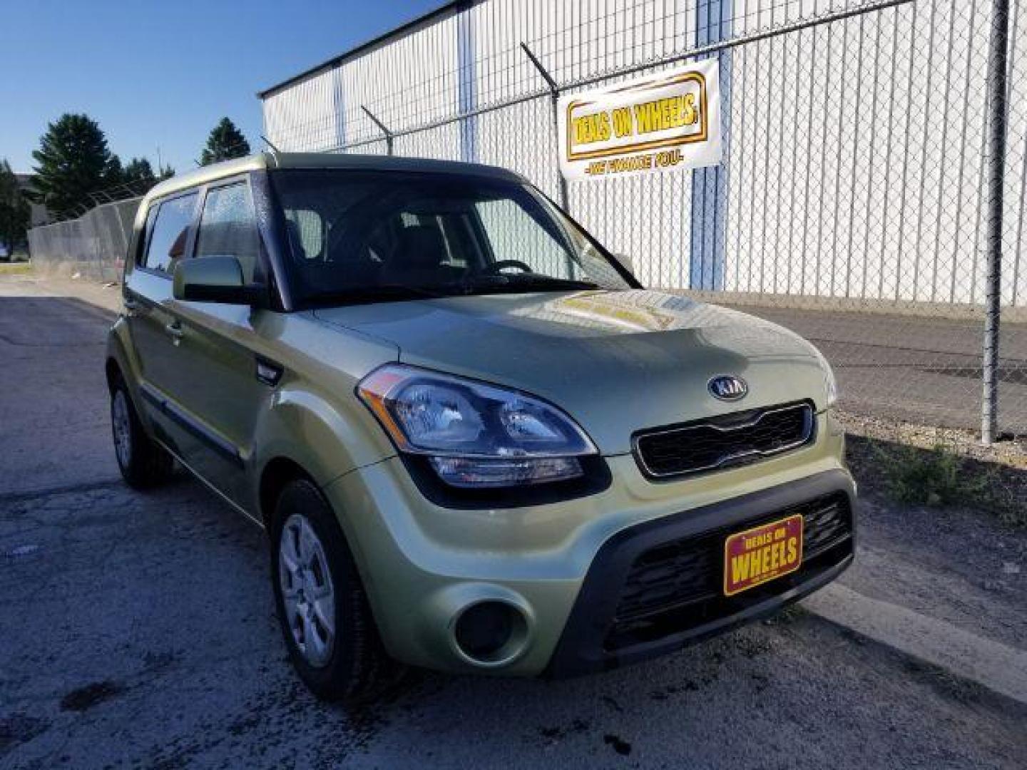 2013 Kia Soul Base (KNDJT2A57D7) with an 1.6L L4 DOHC 16V engine, Automatic transmission, located at 1800 West Broadway, Missoula, 59808, (406) 543-1986, 46.881348, -114.023628 - Photo#6