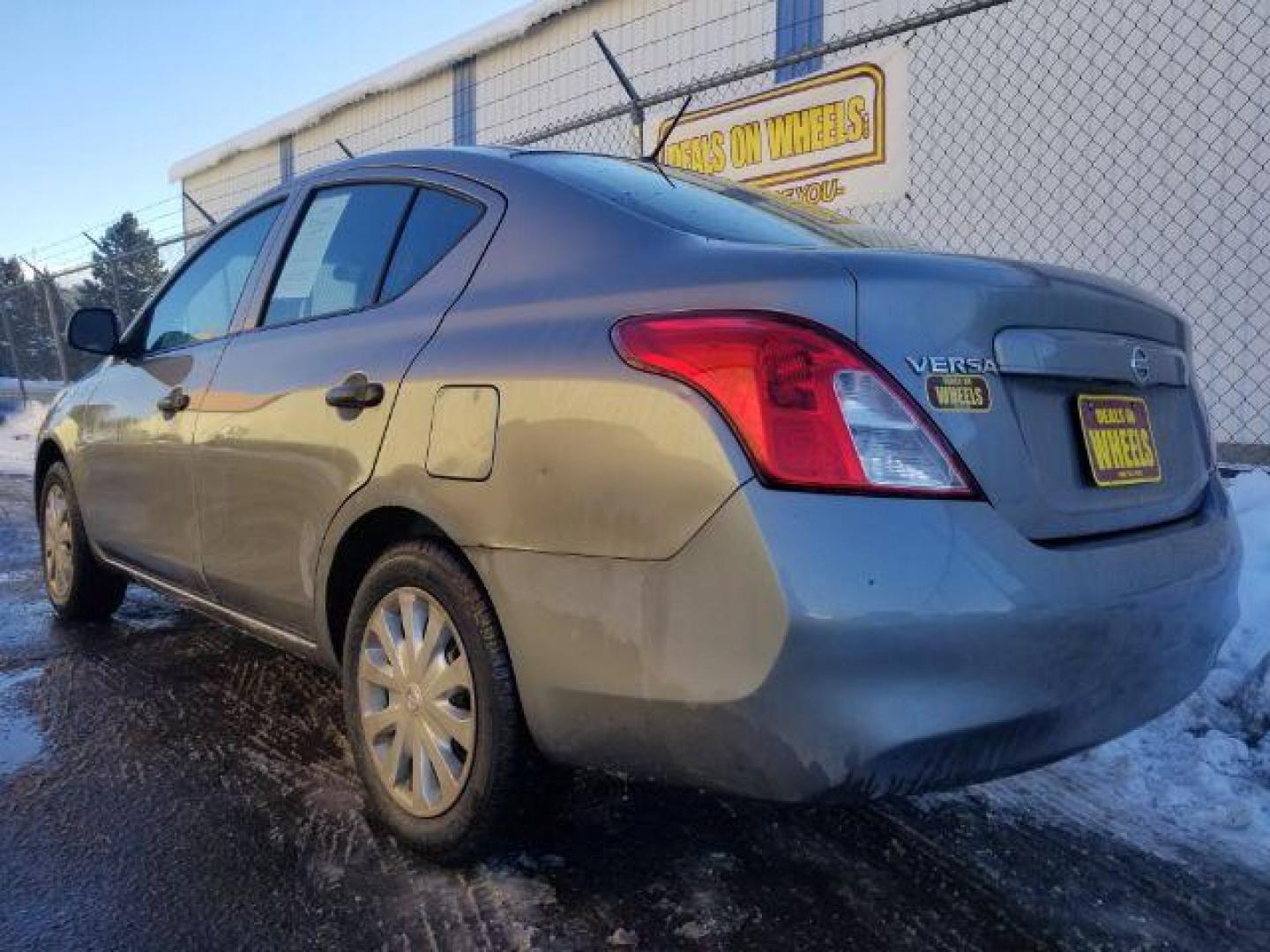 2013 Nissan Versa 1.6 S 5M (3N1CN7AP9DL) with an 1.6L L4 DOHC 16V engine, 5-Speed Manual transmission, located at 1800 West Broadway, Missoula, 59808, (406) 543-1986, 46.881348, -114.023628 - Photo#5