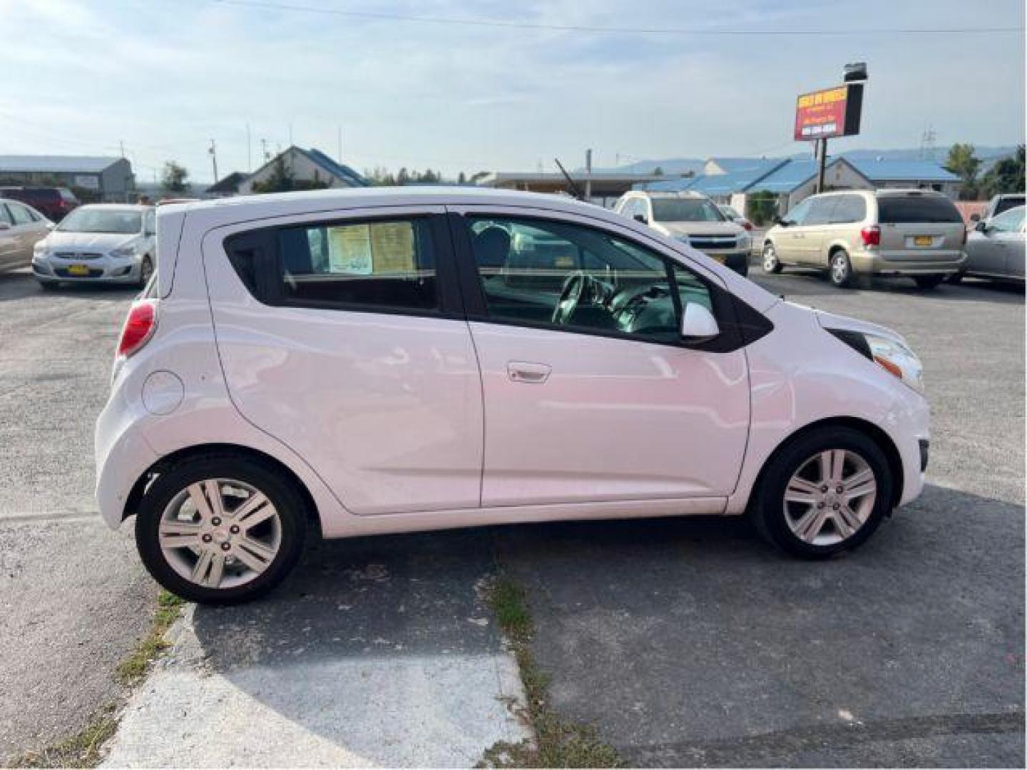 2014 Chevrolet Spark 1LT Auto (KL8CD6S94EC) with an 1.2L L4 16V DOHC engine, Continuously Variable Transmission transmission, located at 601 E. Idaho St., Kalispell, MT, 59901, 0.000000, 0.000000 - Photo#5