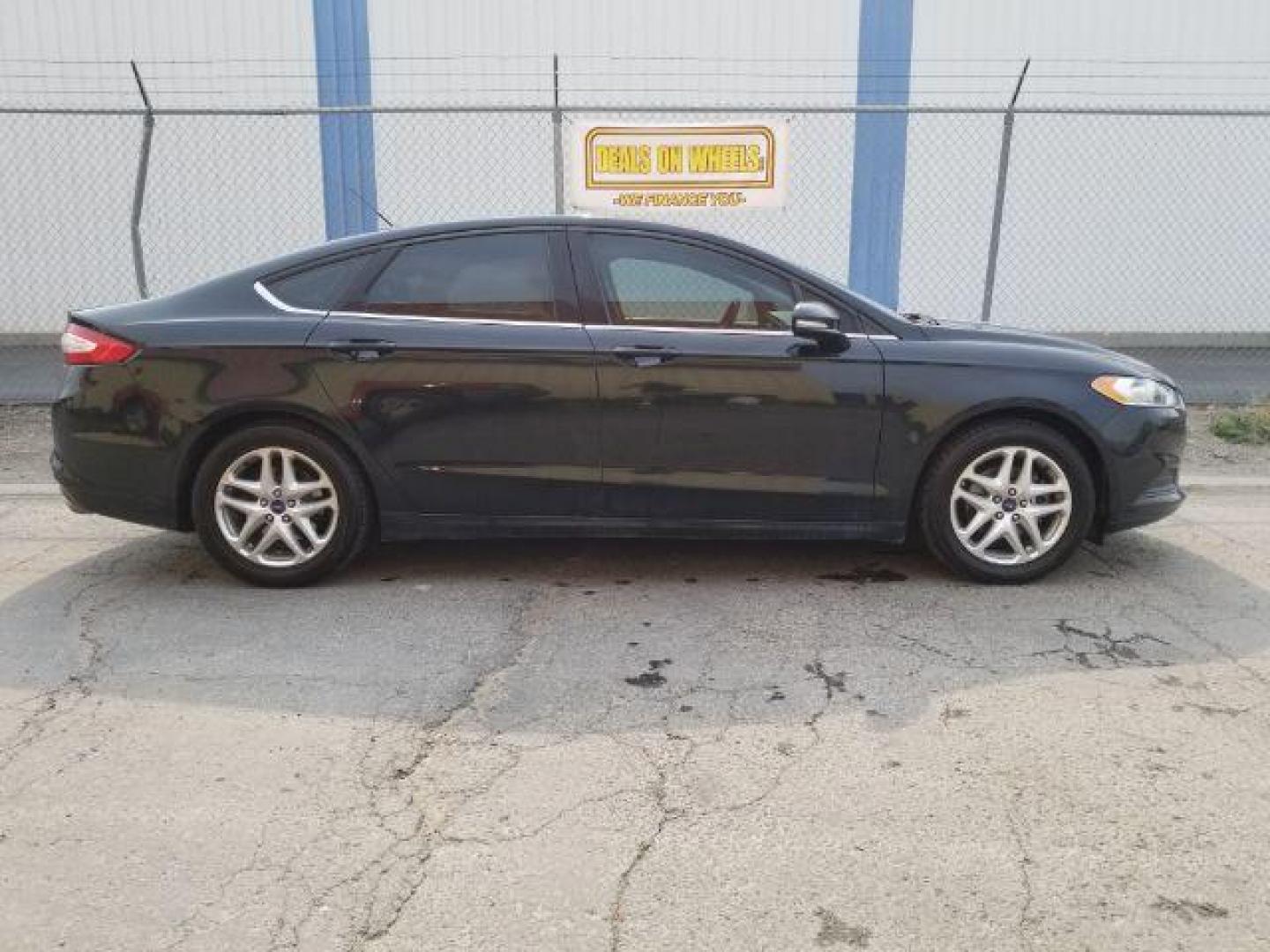 2014 Ford Fusion SE (3FA6P0H70ER) with an 2.5L L4 DOHC 16V engine, located at 4801 10th Ave S,, Great Falls, MT, 59405, 0.000000, 0.000000 - Photo#5