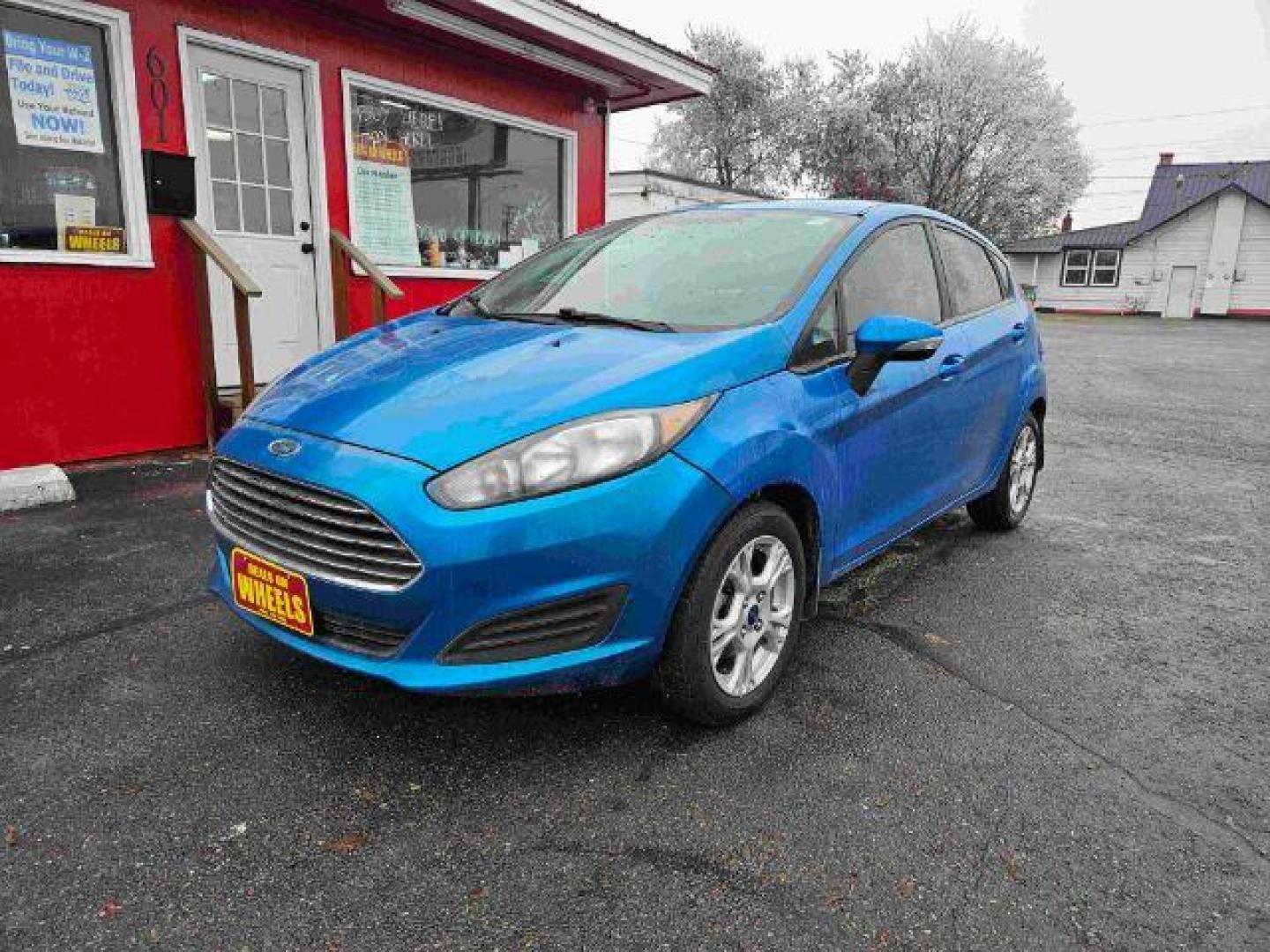 2015 Ford Fiesta SE Hatchback (3FADP4EJ6FM) with an 1.6L L4 DOHC 16V engine, located at 601 E. Idaho St., Kalispell, MT, 59901, 0.000000, 0.000000 - Photo#0