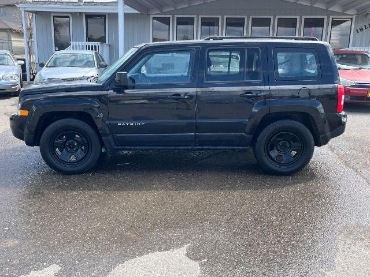 2016 Jeep Patriot Sport 2WD (1C4NJPAB7GD) with an 2.4L L4 DOHC 16V engine, located at 1821 N Montana Ave., Helena, MT, 59601, 0.000000, 0.000000 - Photo#5