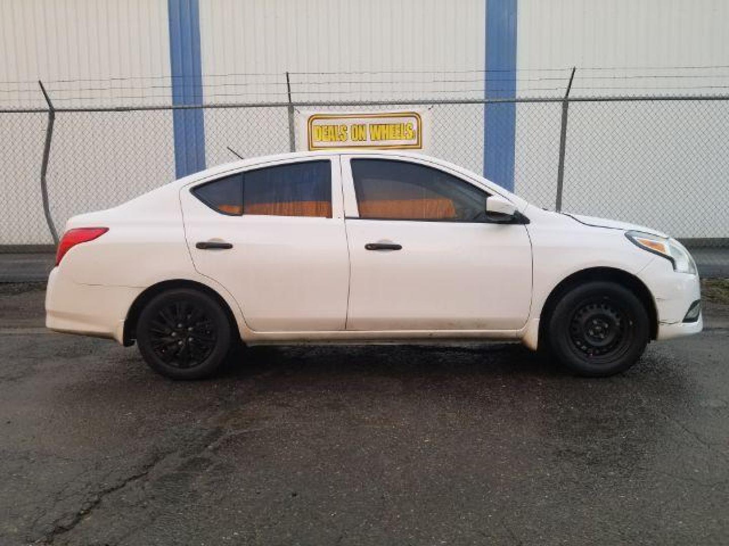 2018 Nissan Versa 1.6 S 5M (3N1CN7AP4JL) with an 1.6L L4 DOHC 16V engine, 5-Speed Manual transmission, located at 601 E. Idaho St., Kalispell, MT, 59901, 0.000000, 0.000000 - Photo#3